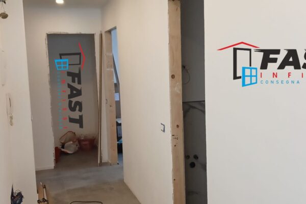 Fornitura e messa in opera di nuove porte interne con telaio in legno La Spezia