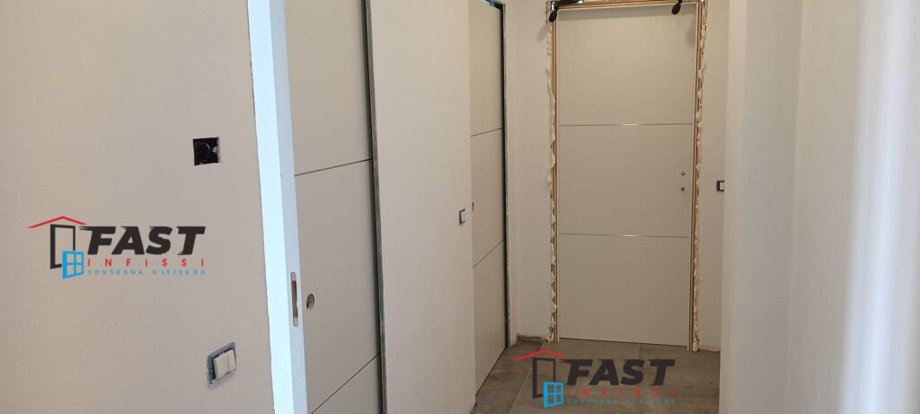Fornitura e messa in opera di nuove porte interne con telaio in legno La Spezia