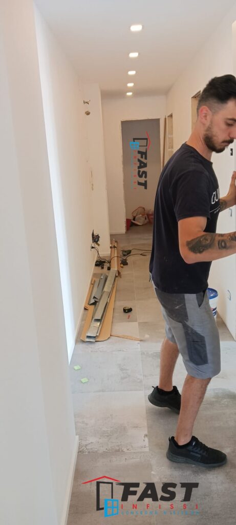 Fornitura e messa in opera di nuove porte interne con telaio in legno La Spezia