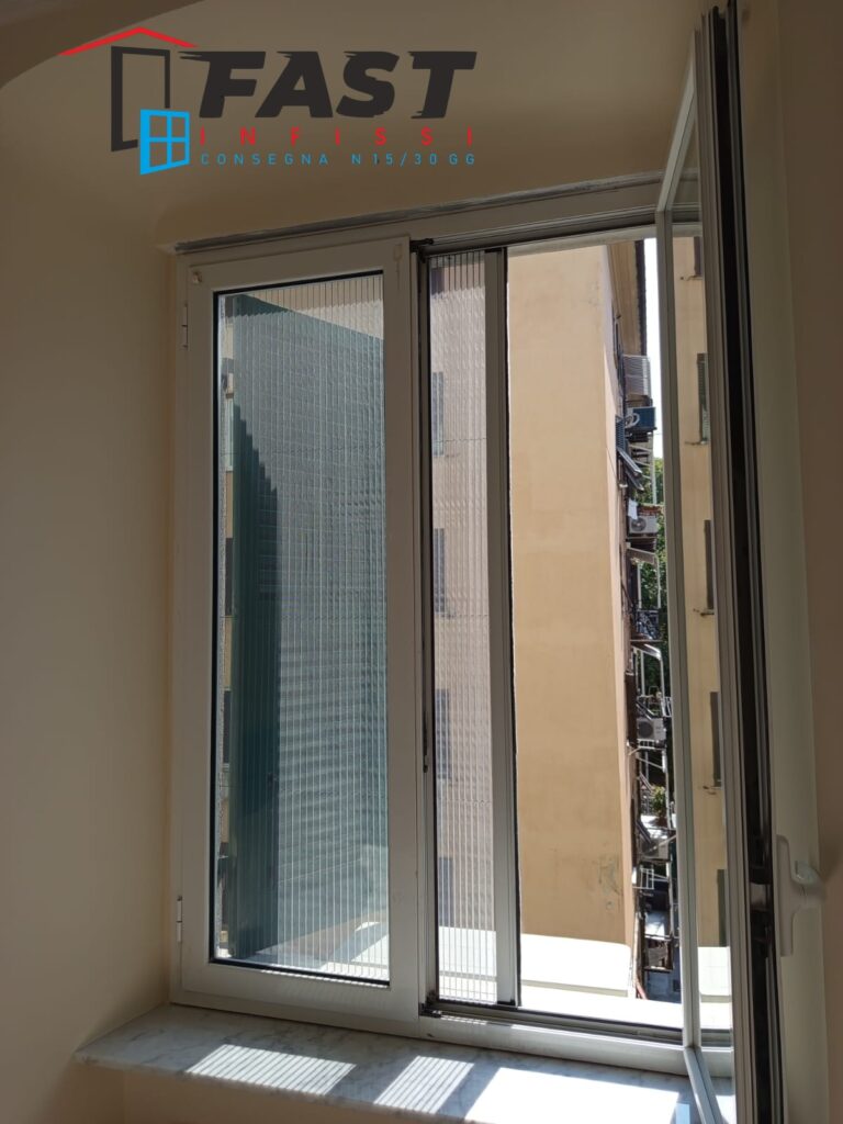 Fornitura e messa in opera di nuove zanzariere plisse in acciaio rinforzato 26-08-25 Genova Nervi