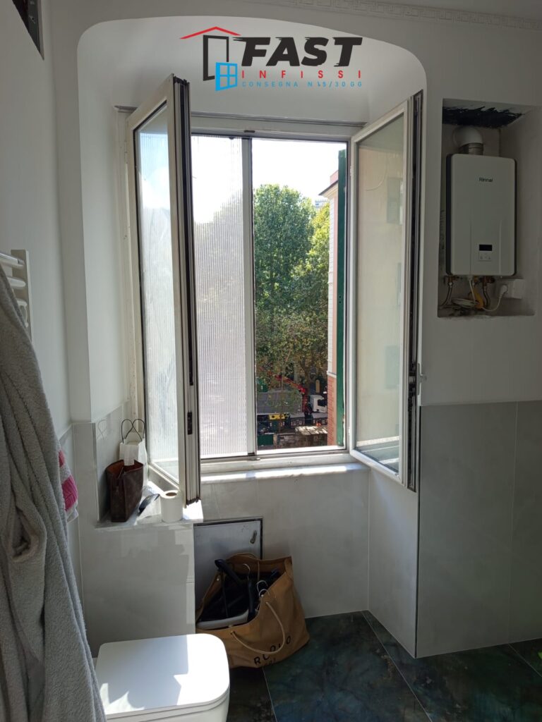 Fornitura e messa in opera di nuove zanzariere plisse in acciaio rinforzato 26-08-25 Genova Nervi