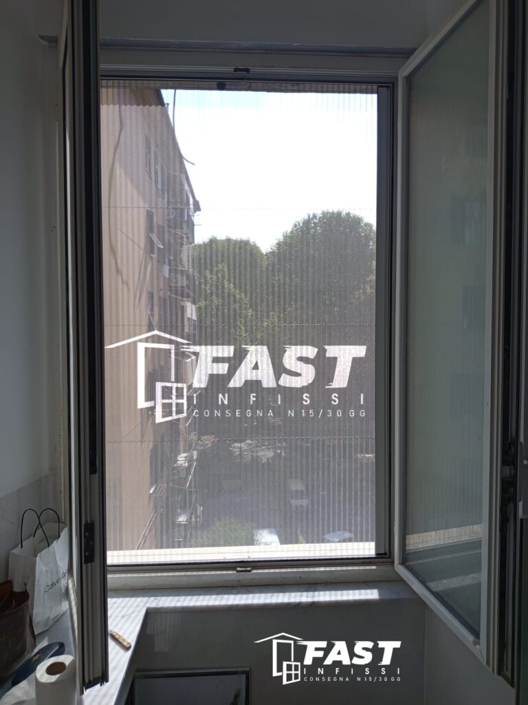 Fornitura e messa in opera di nuove zanzariere plisse in acciaio rinforzato 26-08-25 Genova Nervi