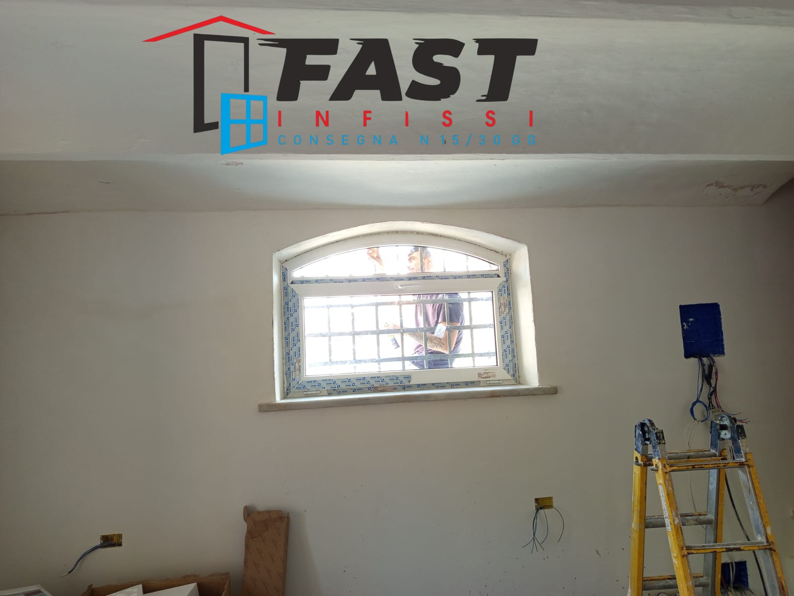 Fornitura e messa in opera di nuovi infissi in PVC doppio vetro e porte interne Lerici