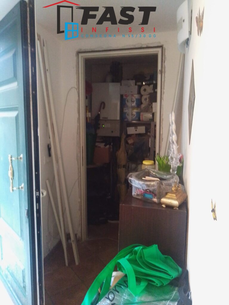Montaggio e sostituzione di porte interne Vezzano Ligure